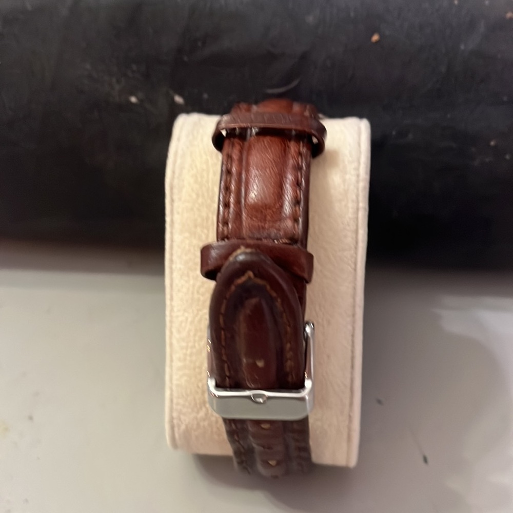 Men watch - Picture 2 of 2